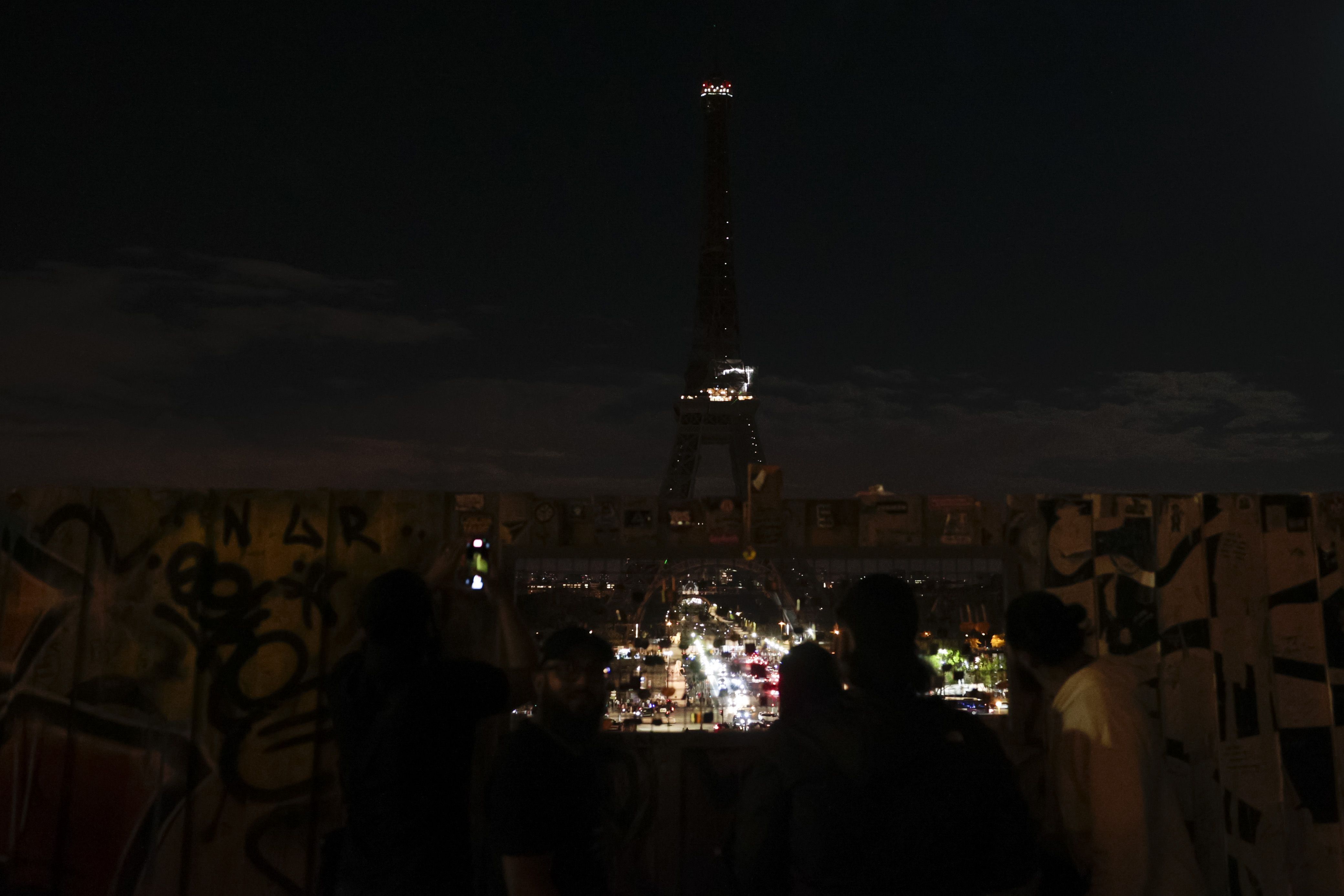 Eiffel Tower off in Paris