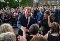 Príncipe Harry usará terno, em vez de uniforme militar, em eventos para a rainha