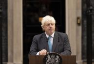 Boris Johnson desiste de concorrer ao cargo de premiê britânico, diz agência
