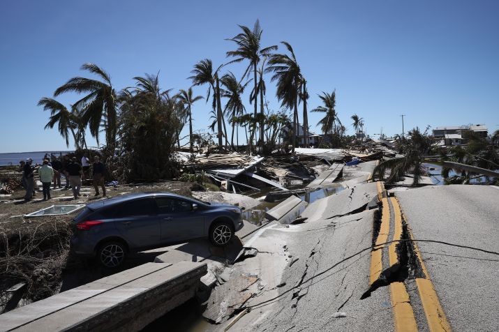 Furacão Ian deixou rastro de destruição na Flórida / Win McNamee/Getty Images