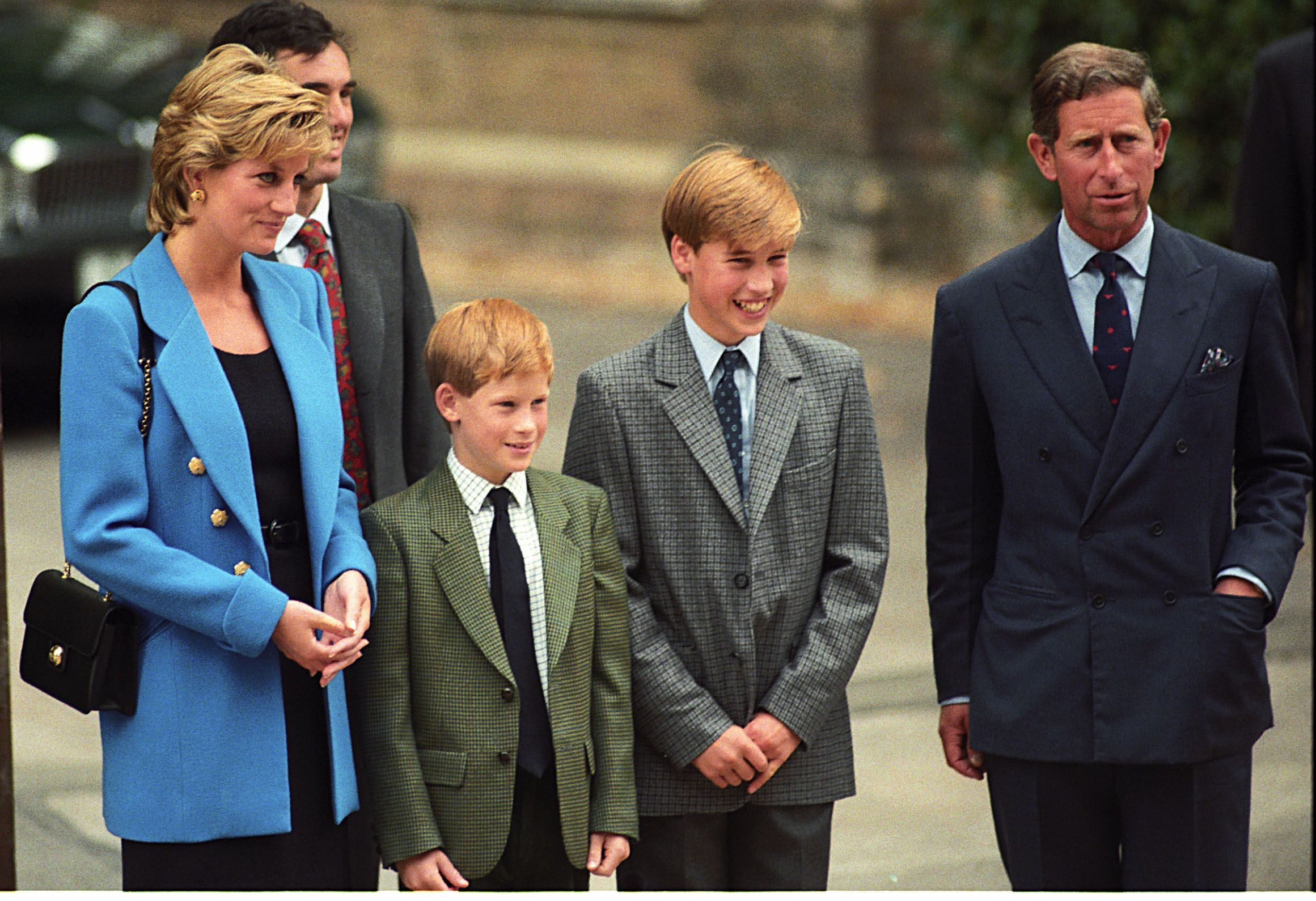 Princesa Diana, Príncipe Harry, Príncipe William, Príncipe Charles no primeiro dia do Príncipe William em Et