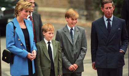 Princesa Diana, Príncipe Harry, Príncipe William, Príncipe Charles no primeiro dia do Príncipe William em Et