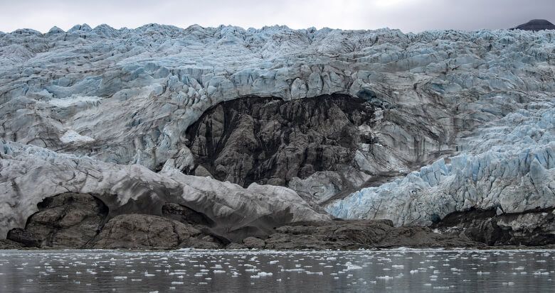 — Bolhas de ar podem ser ouvidas quando o gelo derrete nesta gravação feita no fiorde de Hornsund em Svalbard. / Grant Deane, Scripps Institution of Oceanography