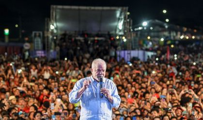 Lula participa de evento em Manaus