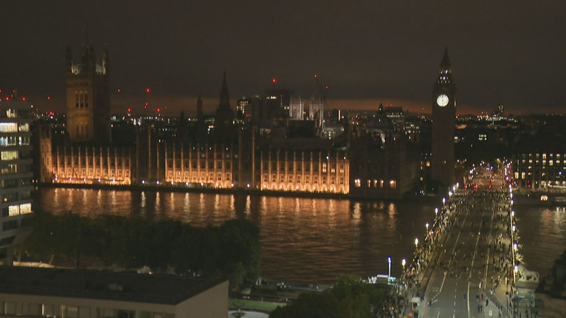 Um minuto de silêncio no Big Ben