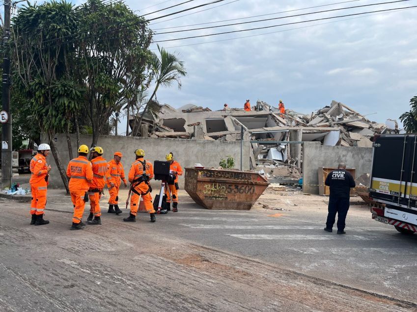 Prédio de cinco andares desaba em Belo Horizonte e deixa ao menos um morto / Daniela Mallmann / CNN