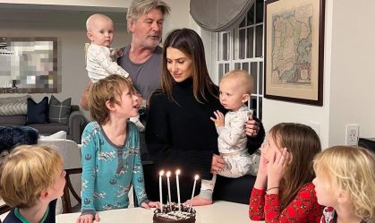 Hilaria e Alec Baldwin dão as boas-vindas ao sétimo filho do casal