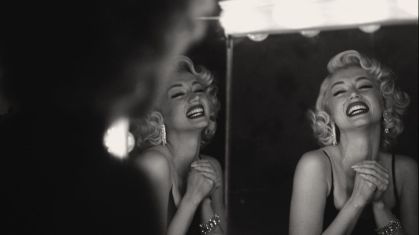 Blonde Marilyn Monroe