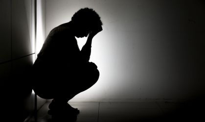 Saúde mental: como a discriminação afeta a saúde mental dos grupos minorizados