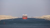 Veja planos das companhias de navegação para retorno ao Canal de Suez