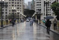 Cidade de SP registra 12ºC antes de chegada de massa de ar polar e frio recorde