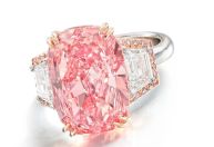 Diamante rosa deslumbrante pode valer mais de US$ 21 milhões em leilão