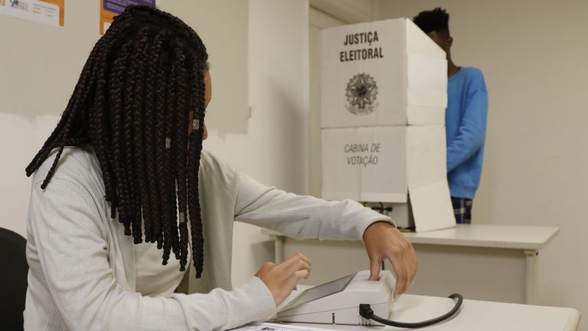 Biometria nas eleições • Fernando Frazão/Agência Brasil