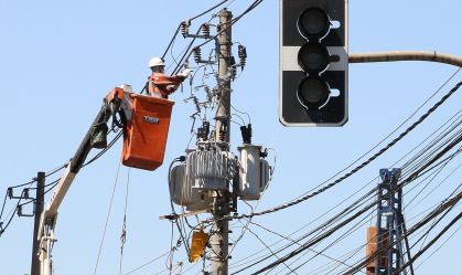 Tecnologia da USP reduz tempo sem energia em caso de falhas na rede elétrica