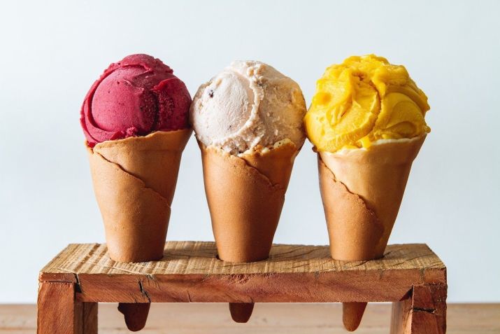 Tomar um picolé ou sorvete para esfriar pode ajudar você a se refrescar / Divulgação