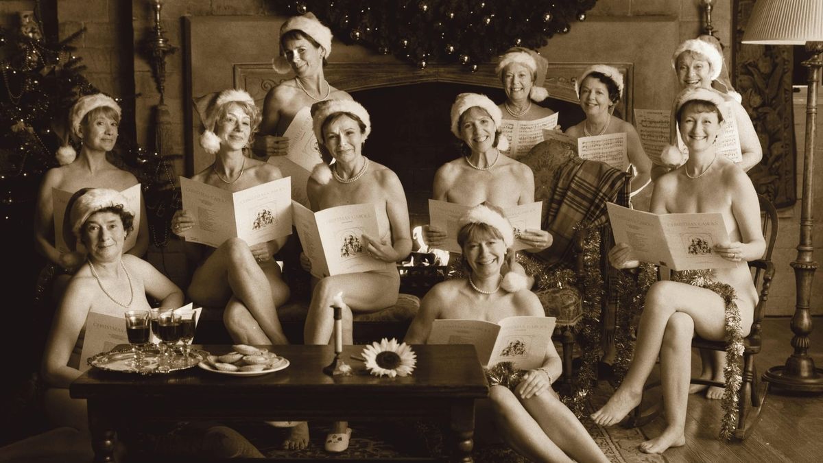 O filme "Garotas do Calendário" (2003) inspirou mulheres a deixarem o cabelo branco/ Divulgação