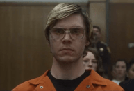 Nova série da Netflix sobre serial killer americano ganha trailer
