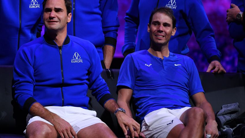 Federer e Nadal na despedida do suíço, em 2022, na Laver Cup / Divulgação