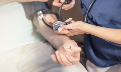IA pode detectar pressão alta e diabetes através de vídeo, diz estudo