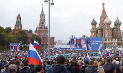 Putin faz anexação de territórios ucranianos; Zelensky pede entrada na Otan