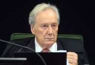 Lewandowski ganha força para ocupar Ministério da Justiça, dizem fontes do Planalto