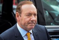 Kevin Spacey testemunha em sua defesa em NY e nega investida sexual sem permissão