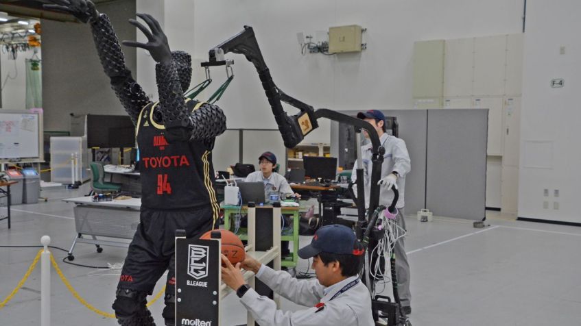 Começando como um projeto de paixão amadora, a Toyota pediu à equipe que o tornasse um projeto oficial em maio de 2018. ARVARK TOKYO