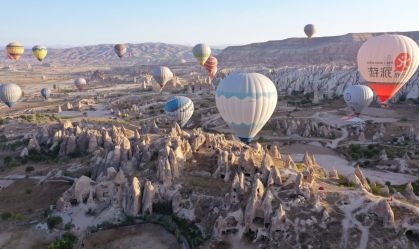 Dois turistas morrem após pouso forçado de balão na Turquia