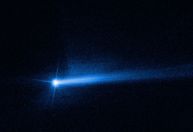 Imagem mostra cauda de poeira em asteroide após colisão da missão Dart