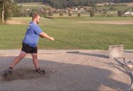 Conheça o Hornussen, o esporte suíço que mistura de golfe e beisebol