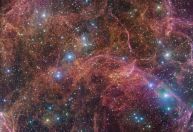 Astrônomos capturam imagens do “fantasma” de uma estrela e teias cósmicas