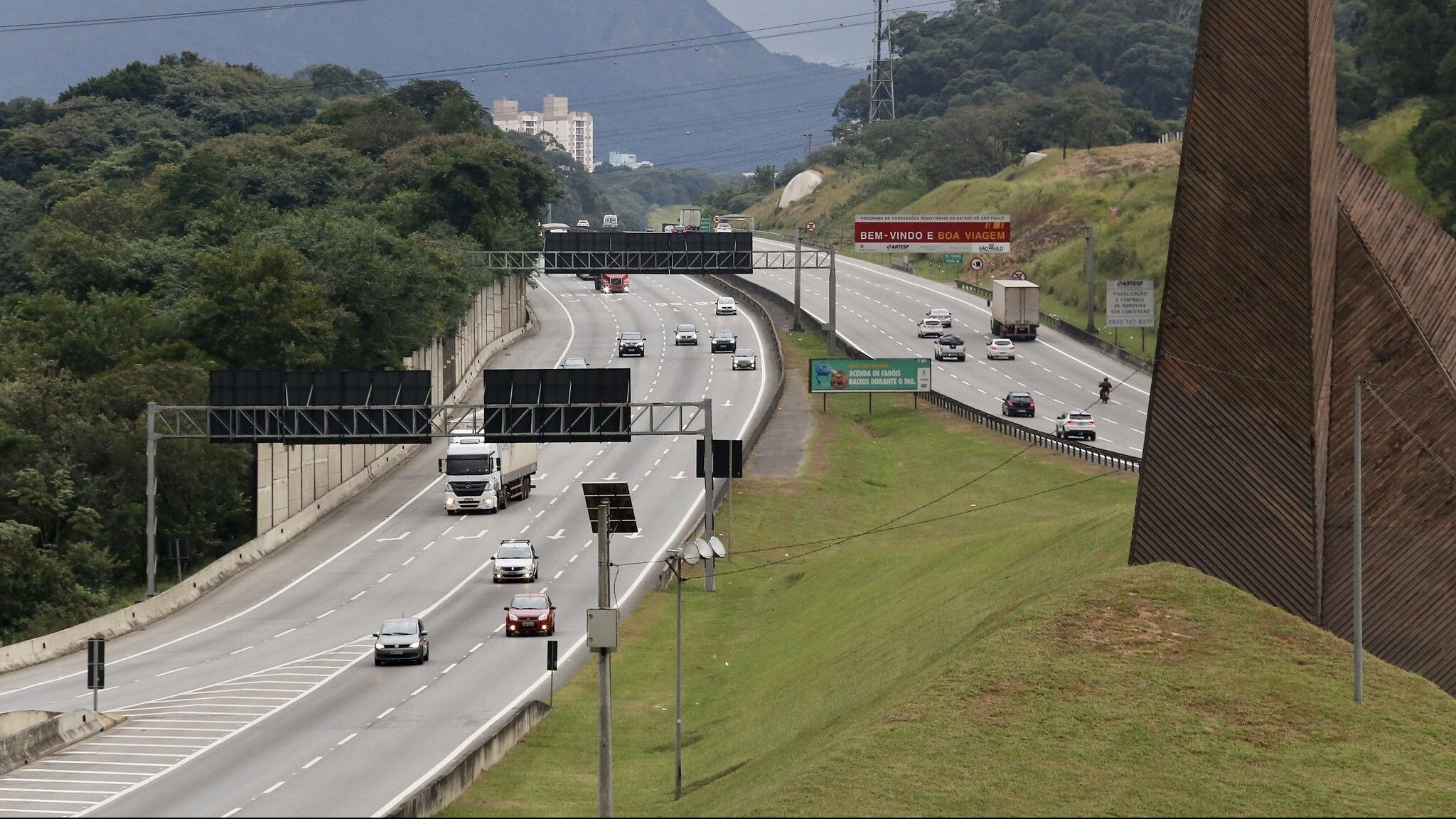 Movimento nas rodovias, Imigrantes, Anhanguera e Bandeirantes em 23/05/2020