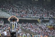 Com gols de Hulk, Atlético-MG vence Fluminense e encerra jejum de 8 jogos em BH