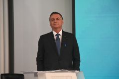 Bolsonaro participa de último debate presidencial