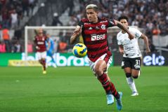 Atacante Pedro, do Flamengo, durante o primeiro jogo da final da Copa do Brasil 2022 contra o Corinthians