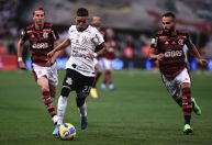 Copa do Brasil: Corinthians e Flamengo empatam em 0 a 0 no 1º jogo da final