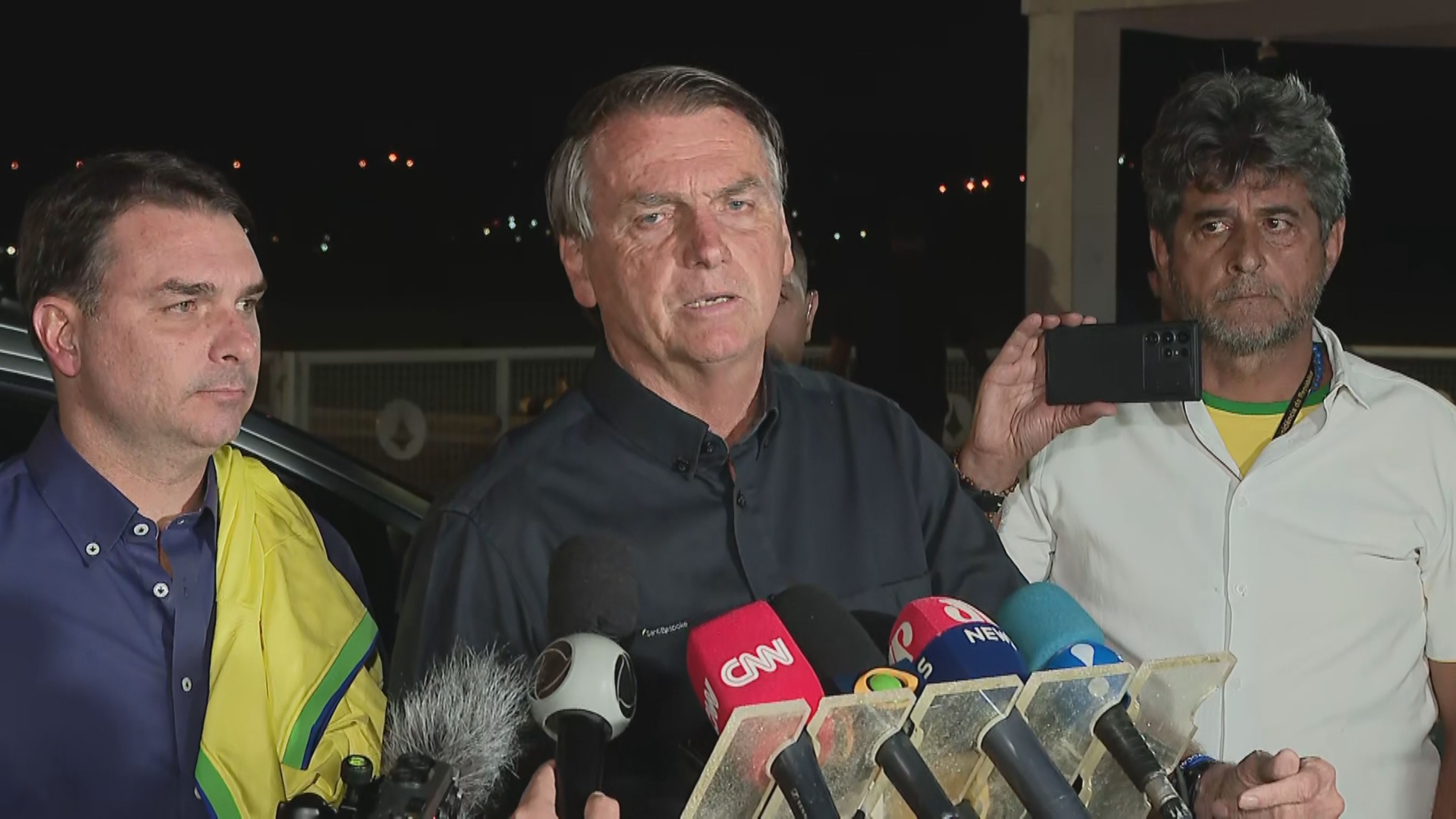 Presidente Jair Bolsonaro (PL) fala após resultado do primeiro turno