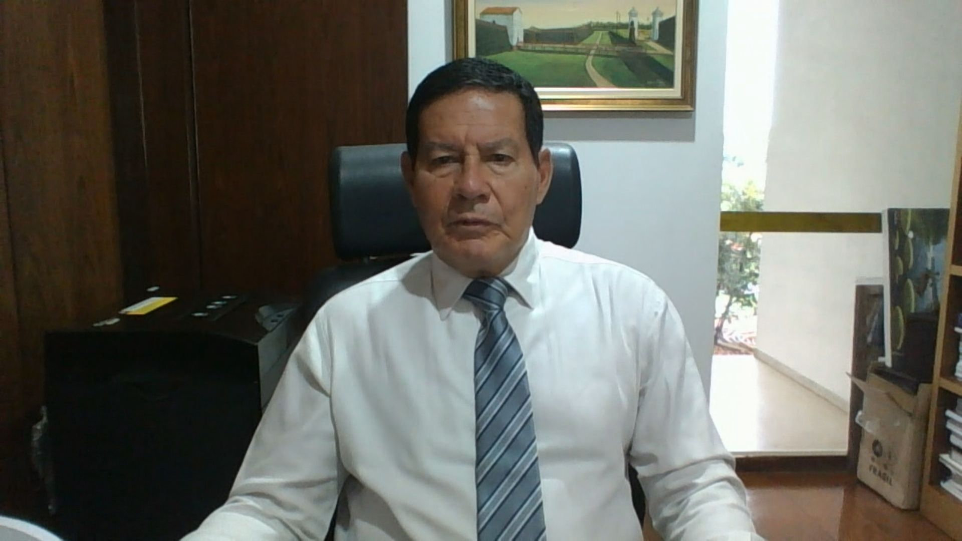 BR_CNN_041022_SKYPE_MOURAO_frame_20905