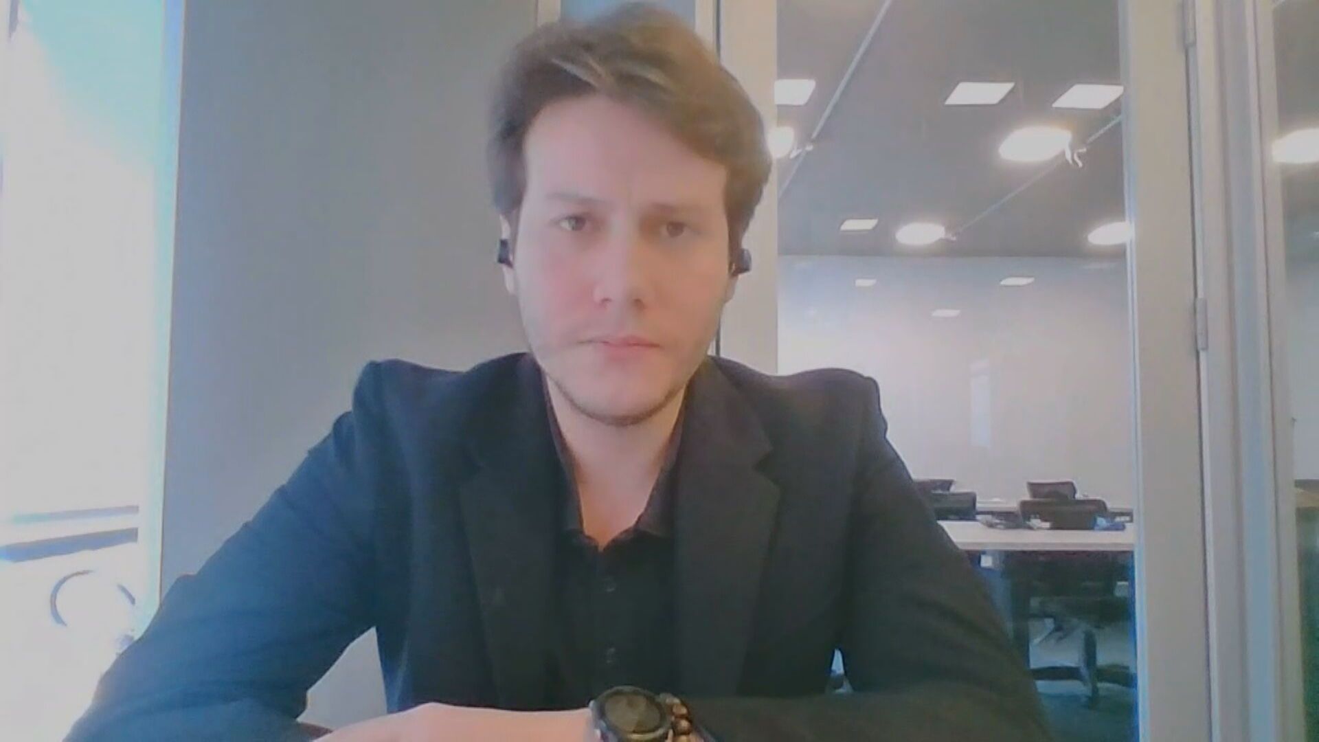 BR_CNN_061022_SKYPE_RENATO_DOLCI_frame_46042