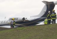 Pneus de aeronave estouram durante pouso em Congonhas; pista é fechada