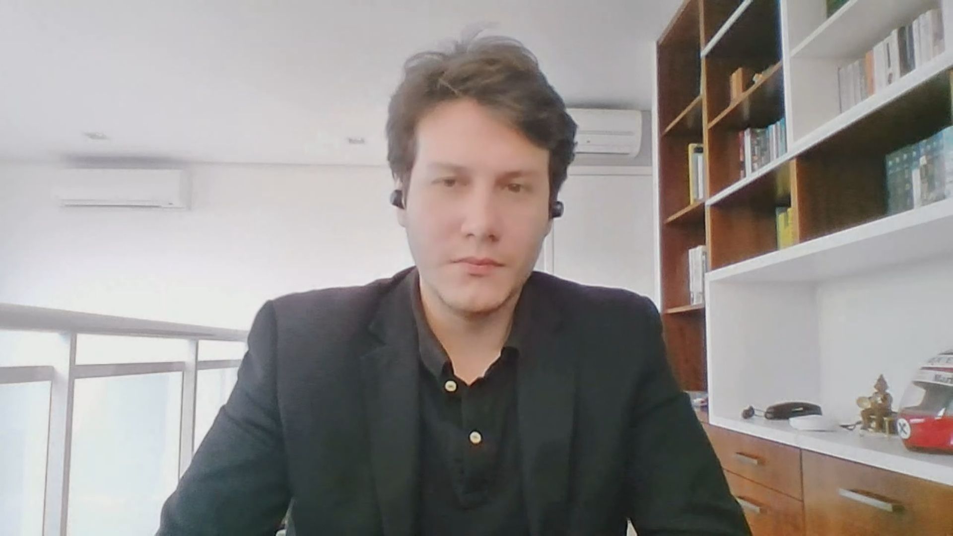 BR_CNN_131022_SKYPE_RENATO_DOLCI_frame_29313