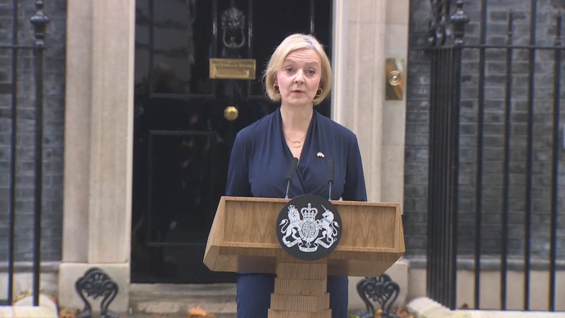 Liz Truss renuncia ao cargo de primeira-ministra do Reino Unido / Reprodução/CNN Brasil (20.out.2022)