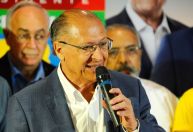 Alckmin e parlamentares do PT discutirão Orçamento no Senado