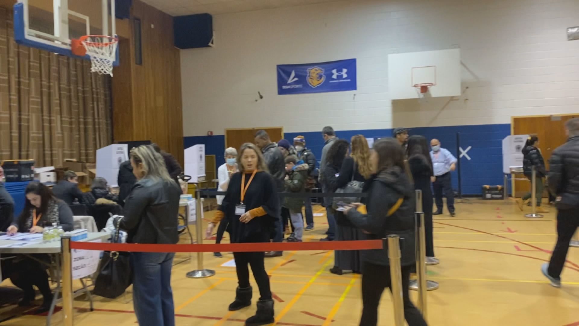 Brasileiros votam em NY, no segundo turno das eleições