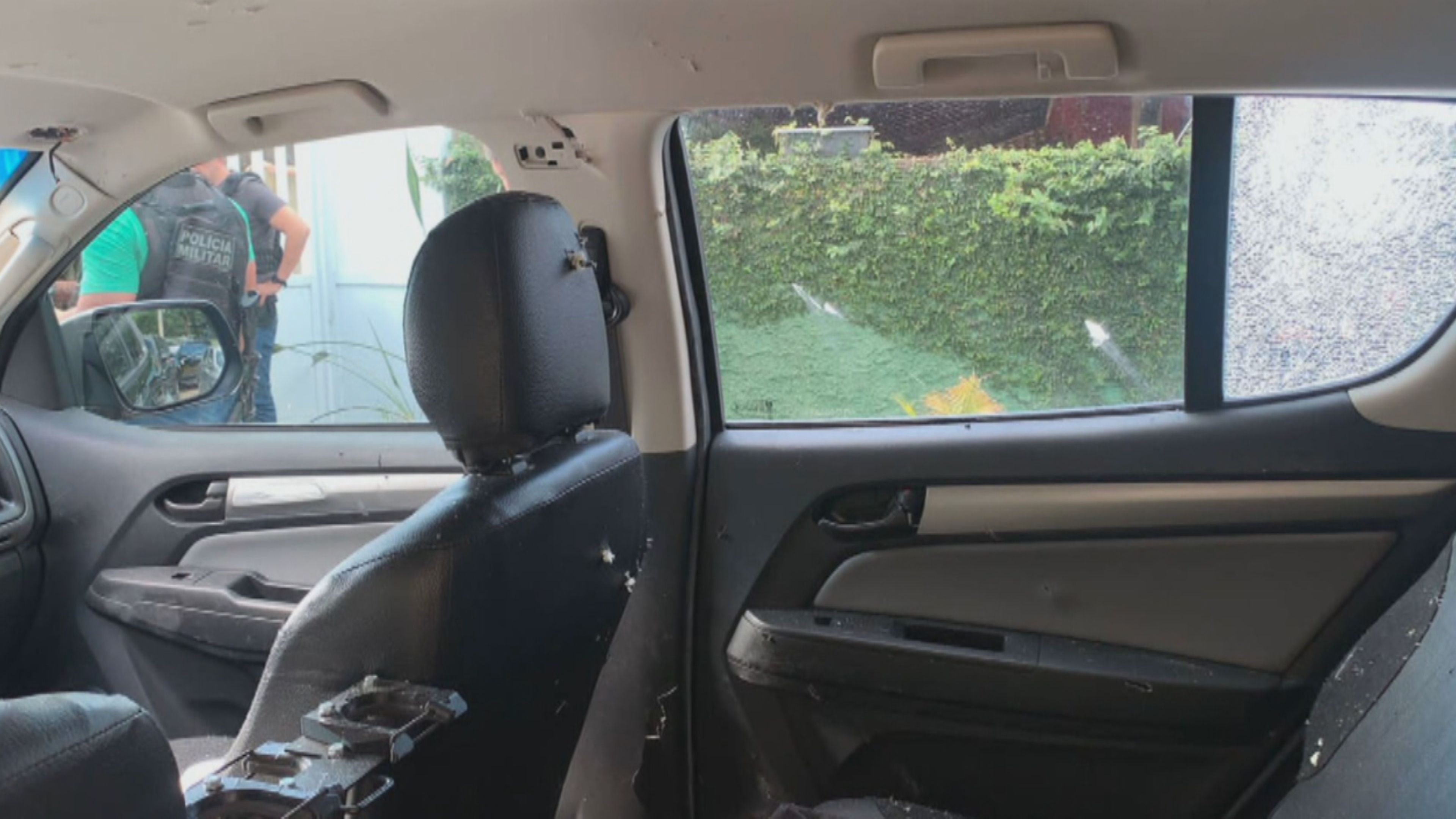 ED_CNN_231022_IL_CARRO_BALEADO_frame_2424