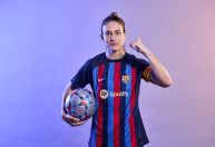 Alexia Puttellas vence o prêmio Bola de Ouro Feminina