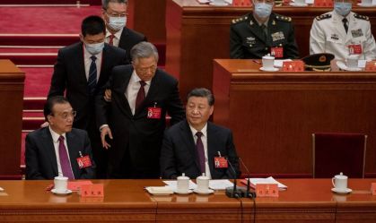 Partido Comunista da China expulsa dois ex-ministros da Defesa