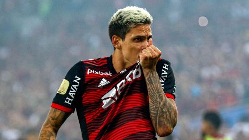 Pedro comemora gol pelo Flamengo na final da Copa do Brasil de 2022