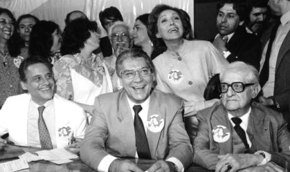 Perda de identidade e rachas explicam declínio do PSDB, segundo especialistas