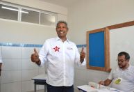 Saiba quem é Jerônimo Rodrigues, que disputa o 2° turno na Bahia